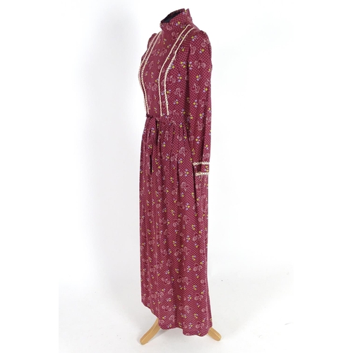 720 - 5 Vintage outfits comprising of Just Jane smocked paisley pattern dress with elasticated cuffs, UK s... 