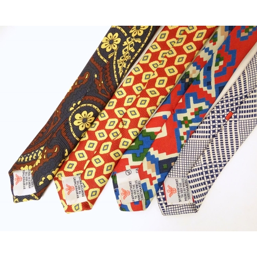 750 - 4 Turnbull & Asser, London silk ties, in various designs (4)