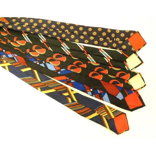 758 - 5 Yves Saint Laurent ,Paris silk ties and cravats in various designs and colours (5)