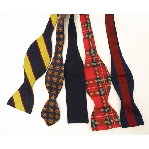 772 - 5 silk bow ties of various colours and designs from Harrods, Gieves & Hawkes, S Fisher and Austin Re... 