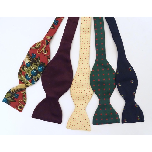 773 - 5 assorted silk bow ties to include Frederich Theak, Coles, TM Lewin & Son and Turnbull (5)