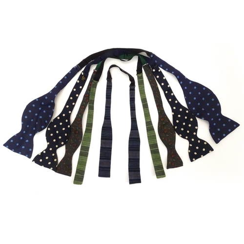 776 - 5 assorted bow ties (5)