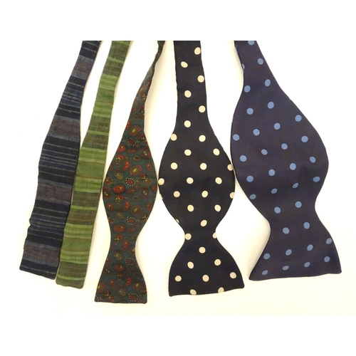 776 - 5 assorted bow ties (5)