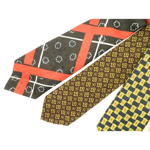 778 - 5 silk ties including Gerald Austin, John Stephen of Carnaby Street, Harvie & Hudson and  Ermenegild... 