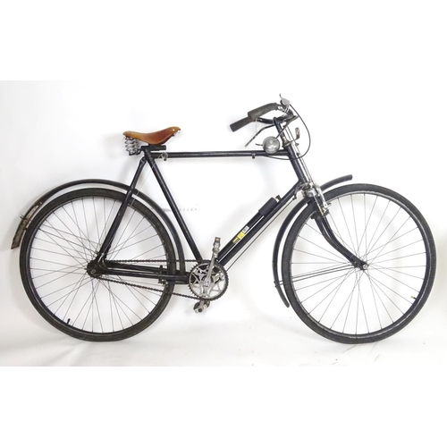 1692 - A Raleigh Regent mens bicycle, fitted with a Brooks leather saddle, approximately 75