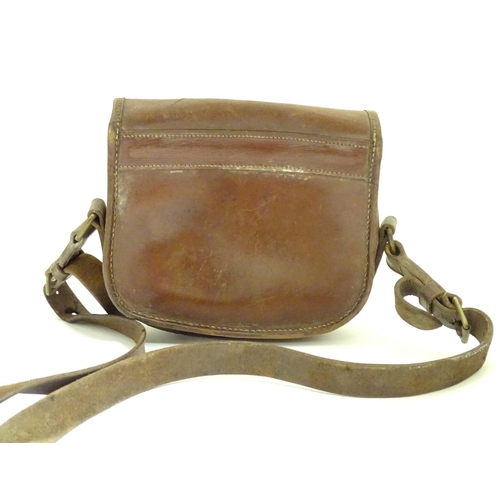 934 - Shooting: a mid-20thC Payne-Gallwey pattern leather shotgun cartridge bag, to fit 75 twelve bore or ... 