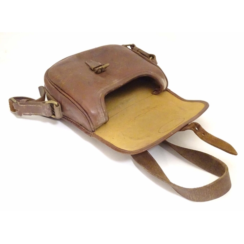 934 - Shooting: a mid-20thC Payne-Gallwey pattern leather shotgun cartridge bag, to fit 75 twelve bore or ... 