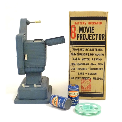 942 - A 1960s Codeg 8 Japanese toy movie projector, with  original box, approximately 10