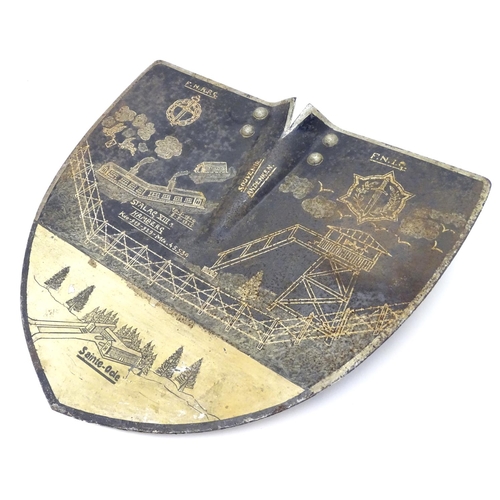 591 - Militaria, Second World War / World War II / WW2:

A decorated shovel blade, painted with the emblem... 