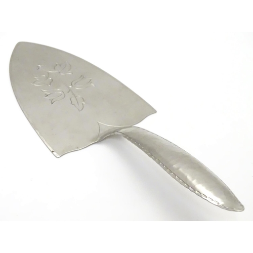 803 - An Arts and Crafts Keswick School of Industrial Arts (KSIA) Firth Staybrite cake slice with engraved... 