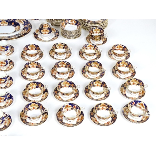 177 - A large quantity of Royal Albert tea and dinner wares in the pattern Heirloom, comprising dinner pla... 