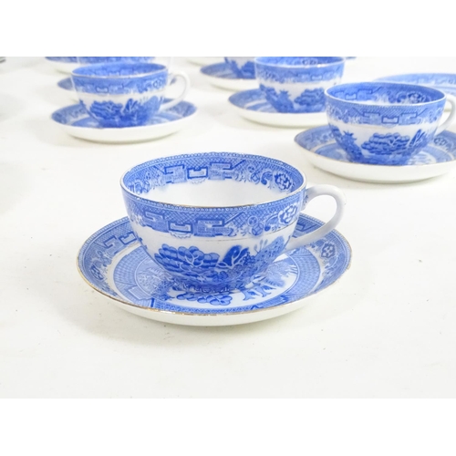 179 - A large quantity of assorted blue and white wares to include Wedgwood Willow pattern teapot, a Wedgw... 