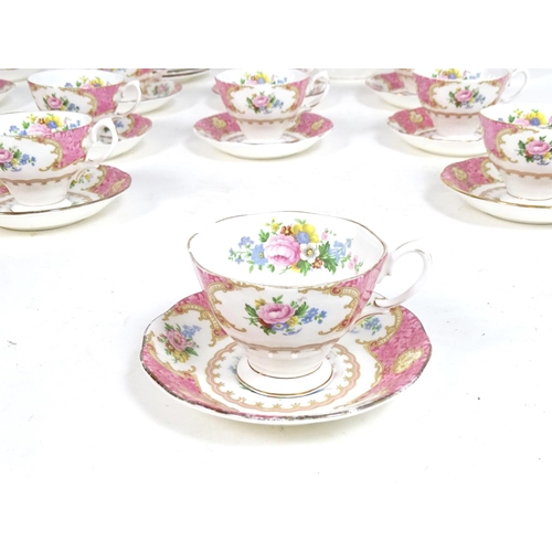 184 - A quantity of Royal Albert tea and dinner wares in the pattern Lady Carlyle, to include teapot, teap... 