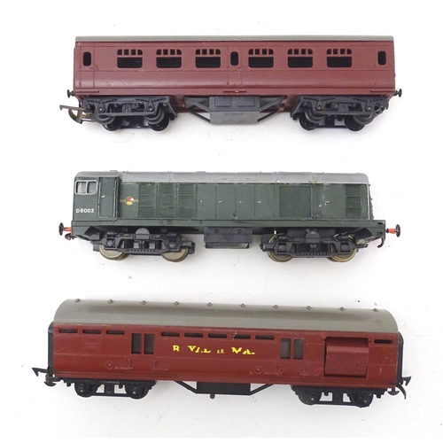 1307 - Toys/ railway: a Hornby 00 gauge Intercity 225 train set which includes a Class 91 91014 Intercity l... 