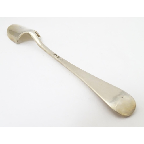 256 - A silver stilton / cheese scoop, hallmarked London 1919, maker Goldsmiths & Silversmiths Co Ltd. Apr... 