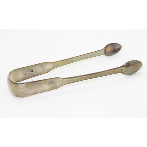 297 - Geo III silver fiddle pattern sugar tongs, hallmarked London 1809, maker Sarah & John William Blake.... 