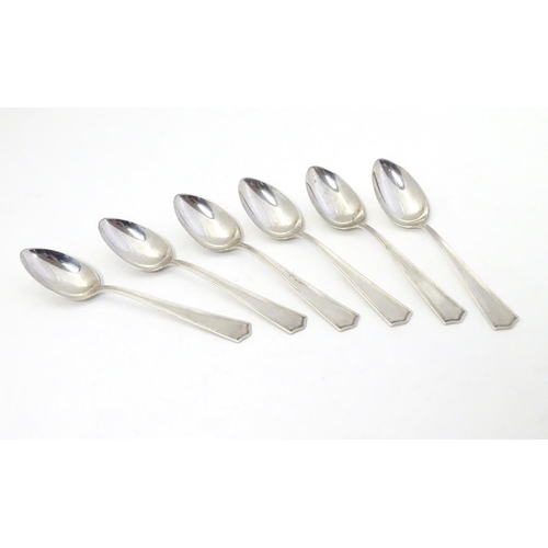 309 - A set of 6 North American / Canadian tea spoons, marked  M B Co Sterling 4 1/4