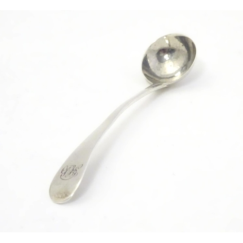 317 - A Geo III silver old English pattern salt spoon, hallmarked London 1801 maker GW 4 1/2