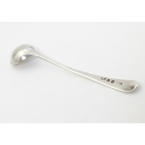 317 - A Geo III silver old English pattern salt spoon, hallmarked London 1801 maker GW 4 1/2