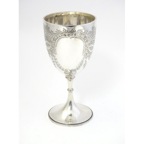 350 - A silver cup of goblet / chalice form hallmarked Birmingham 1906 maker Williams (Birmingham) Ltd.