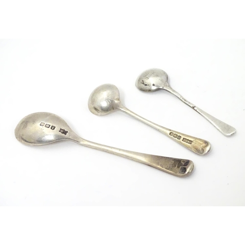 380 - Two small silver salt spoon, together with a small silver mustard spoon, of various ages and makers.... 