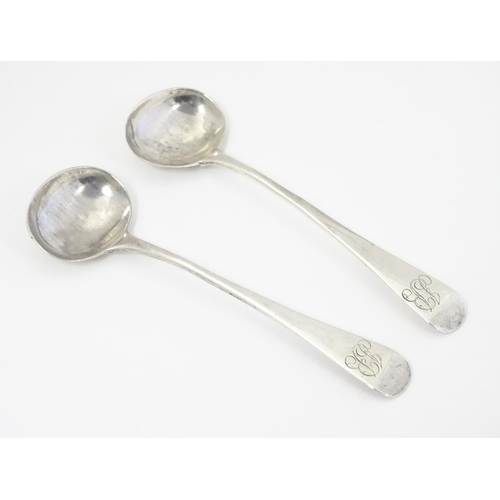 405 - A pair of Geo III silver old English pattern salt spoons, hallmarked London 1811 maker TS.
4