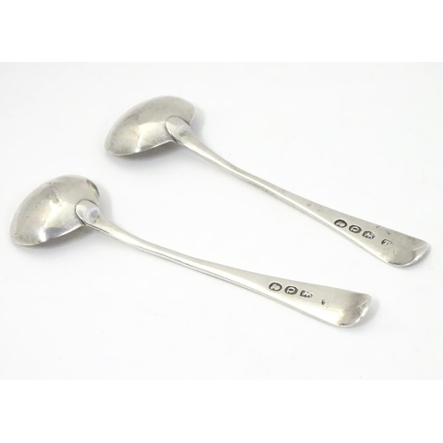 405 - A pair of Geo III silver old English pattern salt spoons, hallmarked London 1811 maker TS.
4