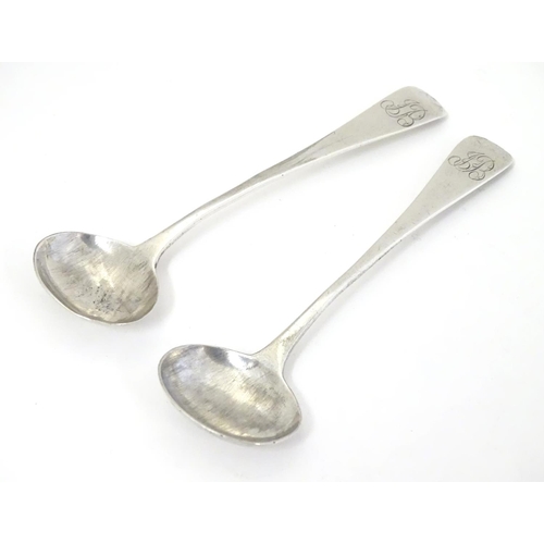 405 - A pair of Geo III silver old English pattern salt spoons, hallmarked London 1811 maker TS.
4