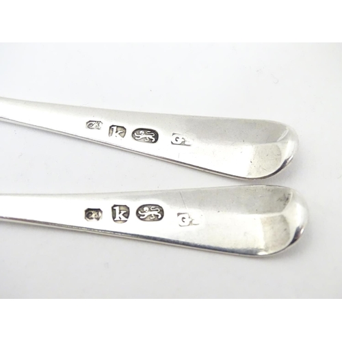 430 - A pair of silver teaspoons with bright cut hallmarked London 1785, maker GS. 5