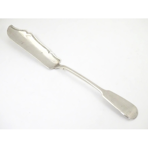 448 - A silver fiddle pattern butter knife hallmarked Exeter 1881, maker John Pope Genge. 7 3/4