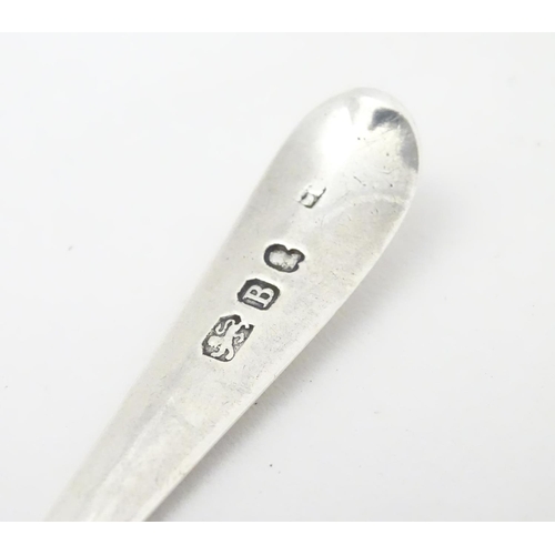 461 - A George III silver teaspoon with bright cut decoration, hallmarked London 1797.4 1/2