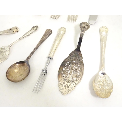 483 - Assorted flatware to include silver plate fish eaters, sifter spoons servers etc and tea knives with... 