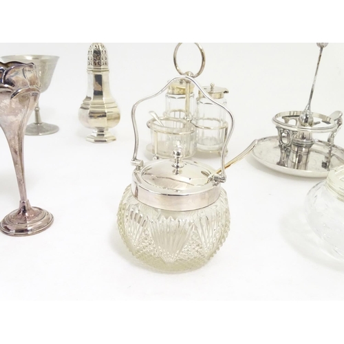 492 - Assorted silver plated wares to include cruets, bud vase, caster, glass and silver plate preserve po... 