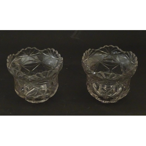 224 - A pair of cut glass bon bon bowls / epergne bowls. 3