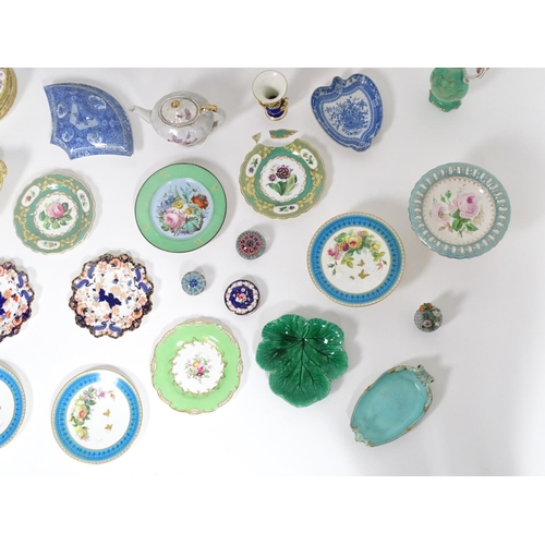 181 - A quantity of assorted 19thC and later ceramics to include a Wedgwood cabbage plate, Royal Crown Der... 