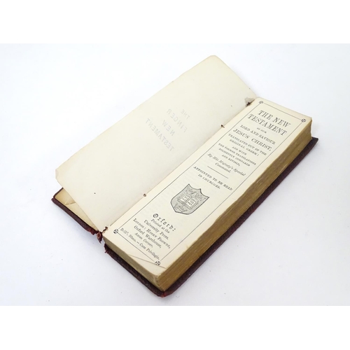 712 - Books: two miniature religious books, comprising The Finger New Testament (pub. Oxford University Pr... 