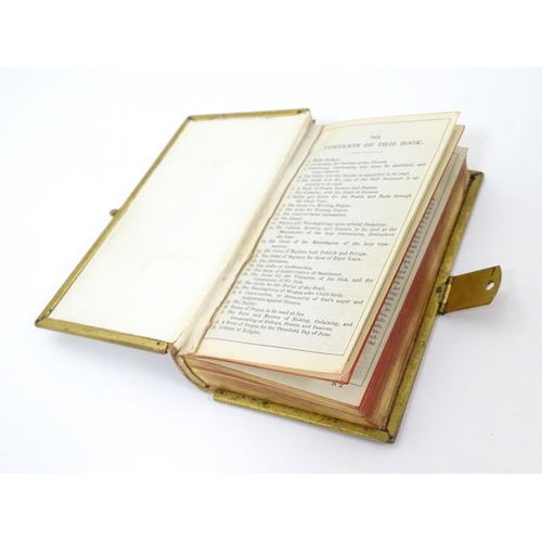 712 - Books: two miniature religious books, comprising The Finger New Testament (pub. Oxford University Pr... 