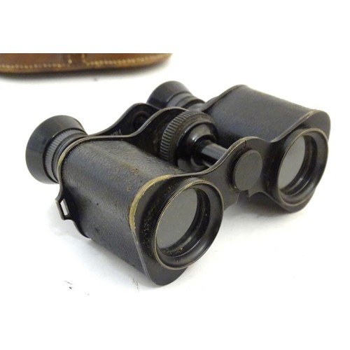 675A - An early 20thC cased pair of binoculars / field glasses by Ross, London marked with serial number 96... 