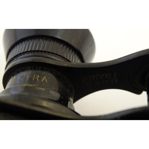 675A - An early 20thC cased pair of binoculars / field glasses by Ross, London marked with serial number 96... 