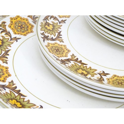 81 - A quantity of Midwinter ceramics to include the pattern Stonehenge