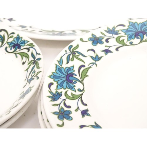 81 - A quantity of Midwinter ceramics to include the pattern Stonehenge