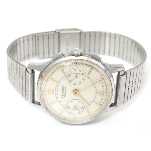 976 - A mid 20thC USSR Sekonda mens wristwatch , 1 1/4