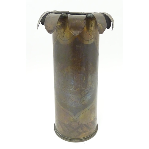 1021 - Militaria: a WWI / First World War / World War 1 brass 13pdr artillery shell case Trenchart vase, de... 