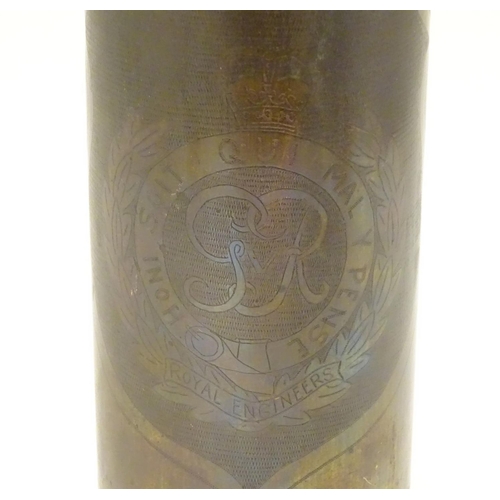 1021 - Militaria: a WWI / First World War / World War 1 brass 13pdr artillery shell case Trenchart vase, de... 