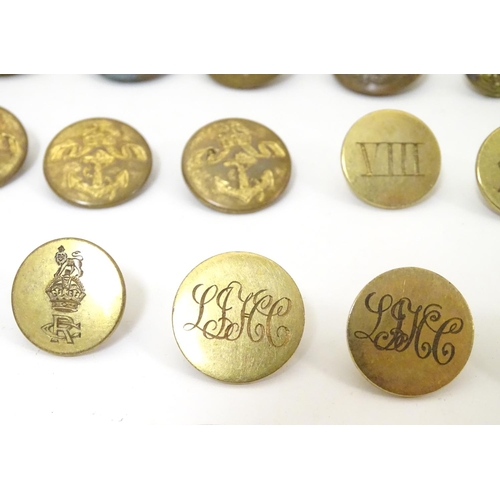 1035 - Militaria: a collection of 19thC and later brass tunic buttons, regimental and civil designations, c... 