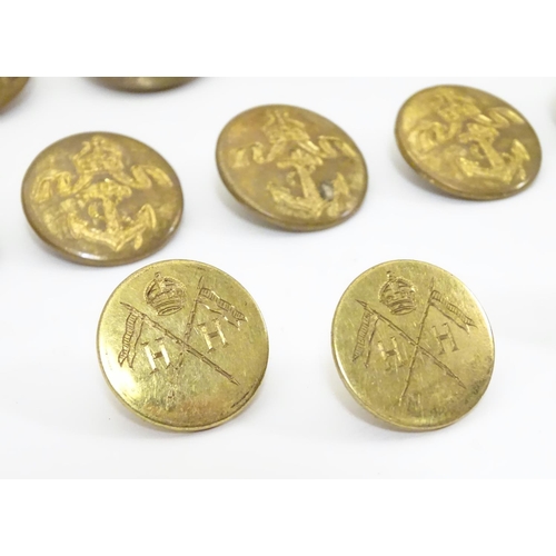 1035 - Militaria: a collection of 19thC and later brass tunic buttons, regimental and civil designations, c... 