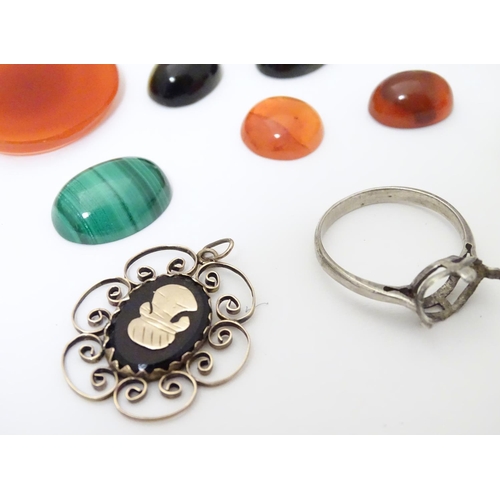 938 - A quantity of assorted jewellery etc. to include a yellow metal pendant with openwork detail, a 9ct ... 