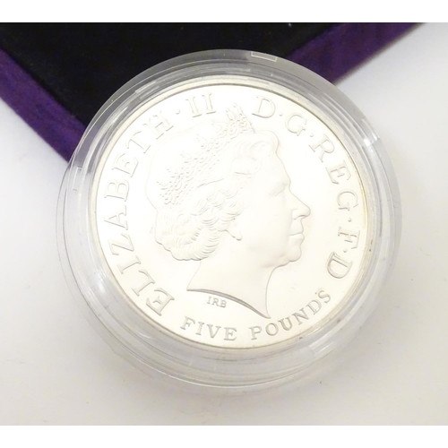 992 - Coin: A Royal Mint 2006 limited edition sterling silver five pounds piedfort proof coin with selecti... 