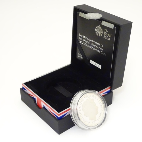 994 - Coin: A Royal Mint 2013 limited edition sterling silver five pounds piedfort proof coin, commemorati... 