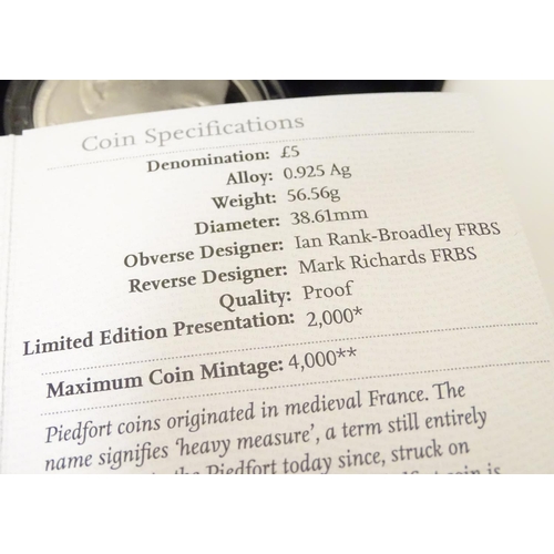 999 - Coin: A Royal Mint 2011 limited edition sterling silver five pounds piedfort proof coin, commemorati... 